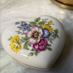 Floral Heart-Shaped Trinket Box